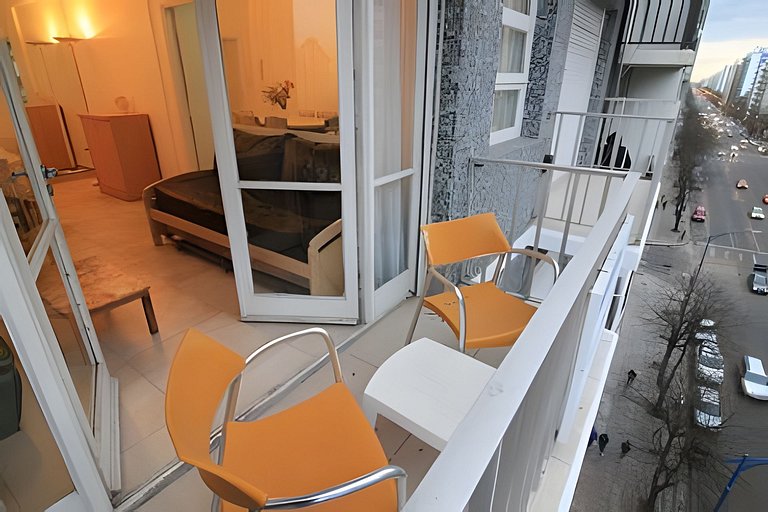 2 ambientes con vista a Plaza Colón