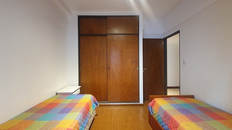 3 Ambientes a la calle con cochera