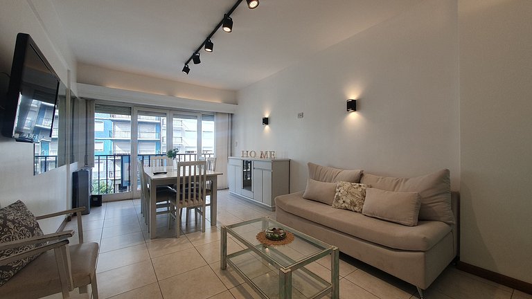 3 ambientes c/dependencia con vista a Plaza Colón