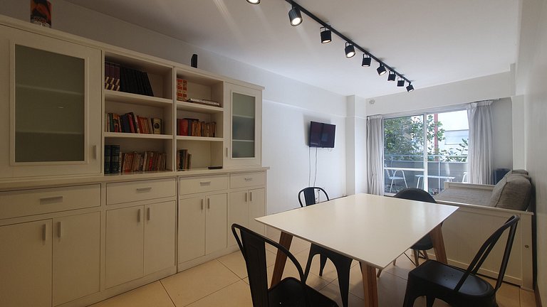 3 Ambientes a la calle con cochera