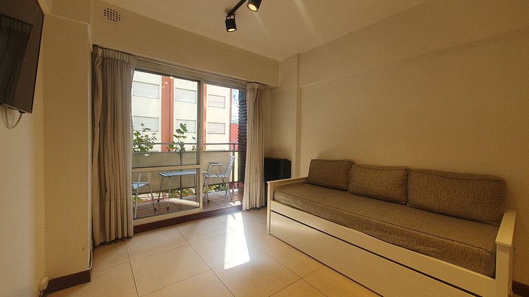 3 Ambientes a la calle con cochera