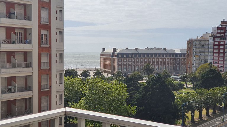 2 ambientes con vista a Plaza Colón