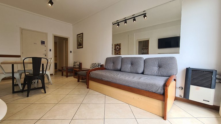 2 ambientes con vista a Plaza Colón y el mar