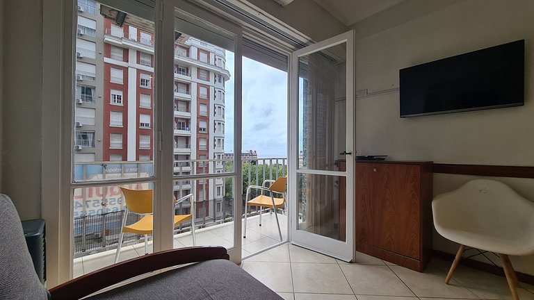 2 ambientes con vista a Plaza Colón y el mar