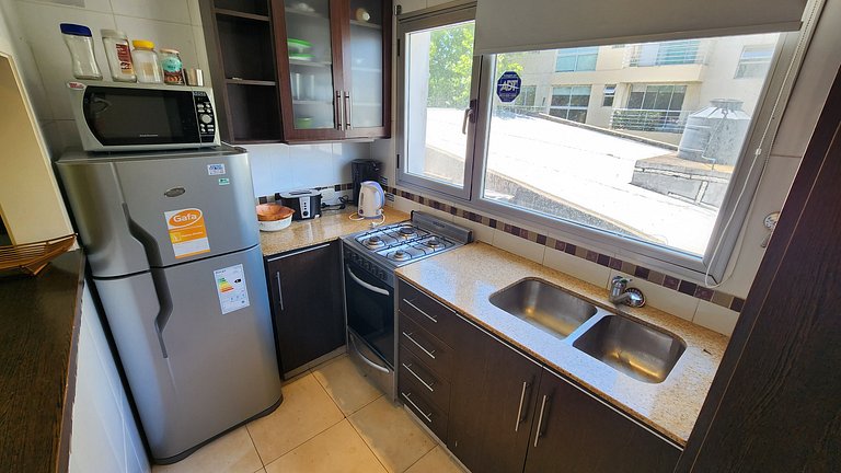 3 Ambientes con balcón terraza a la calle Zona Guemes