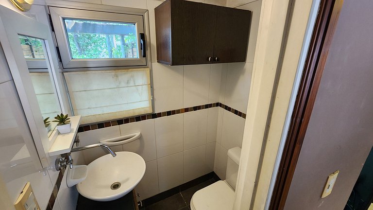 3 Ambientes con balcón terraza a la calle Zona Guemes