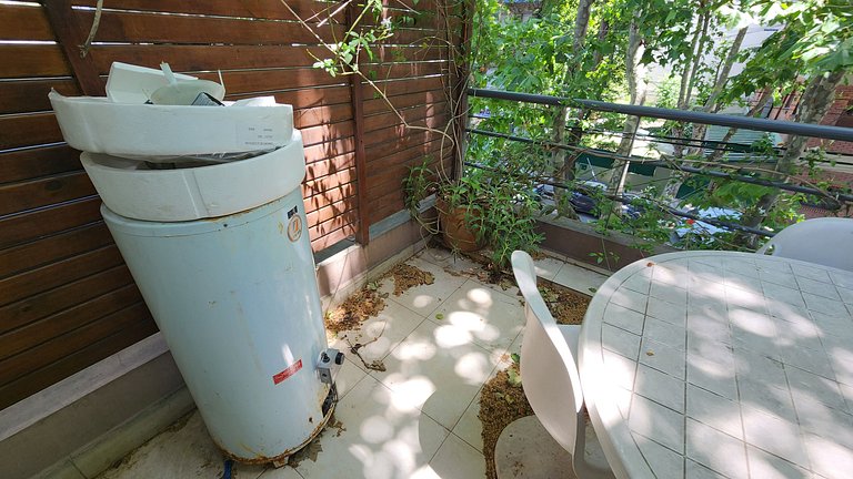 3 Ambientes con balcón terraza a la calle Zona Guemes