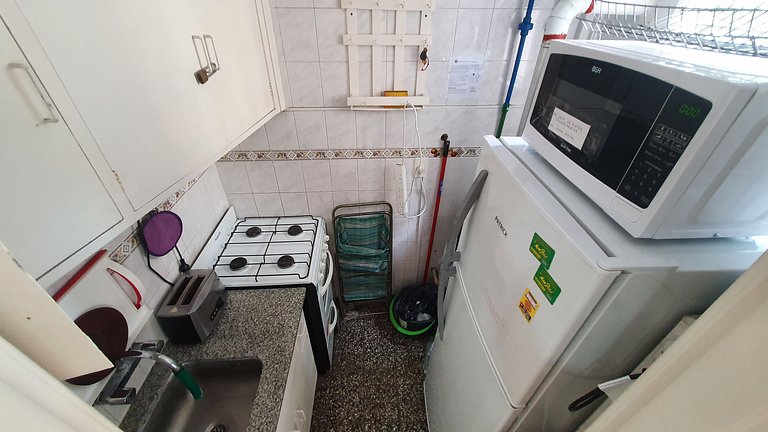 1 ambiente amplio con ventana a la calle