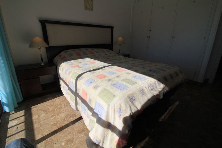 3 ambientes c/dependencia con vista a Plaza Colón