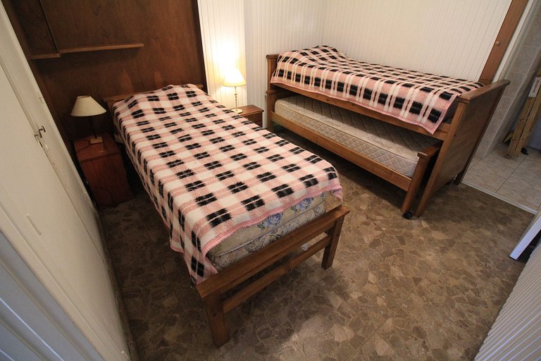 3 ambientes c/dependencia con vista a Plaza Colón