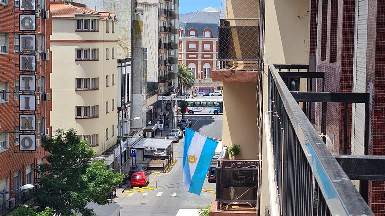 2 ambientes con dependencia de servicio