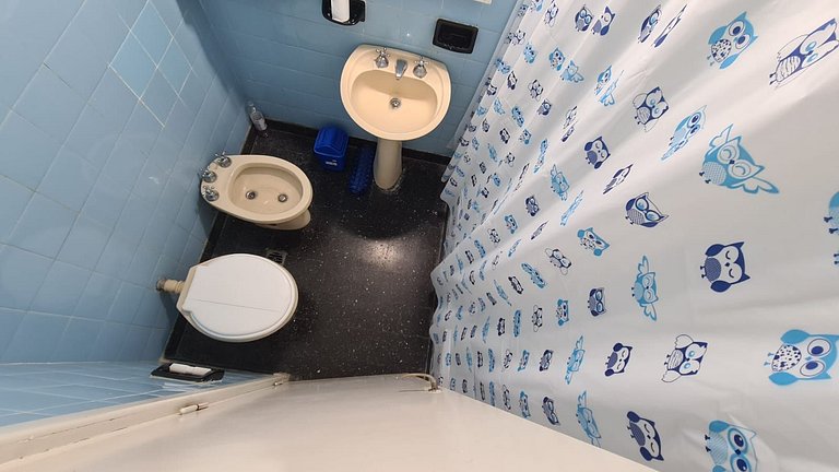 2 ambientes con dependencia de servicio