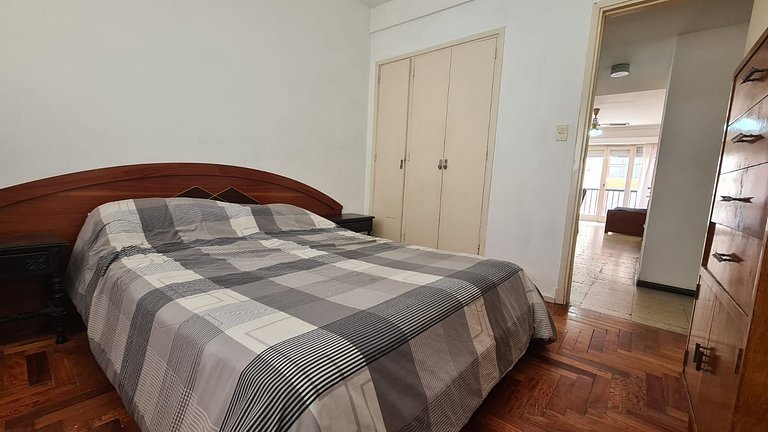 2 ambientes con dependencia de servicio