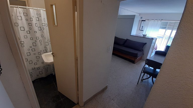 1 ambiente a la calle