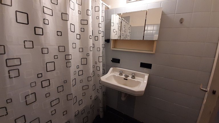 1 ambiente a la calle