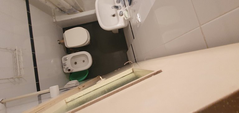 2 ambientes con vista lateral a la Plaza Colón