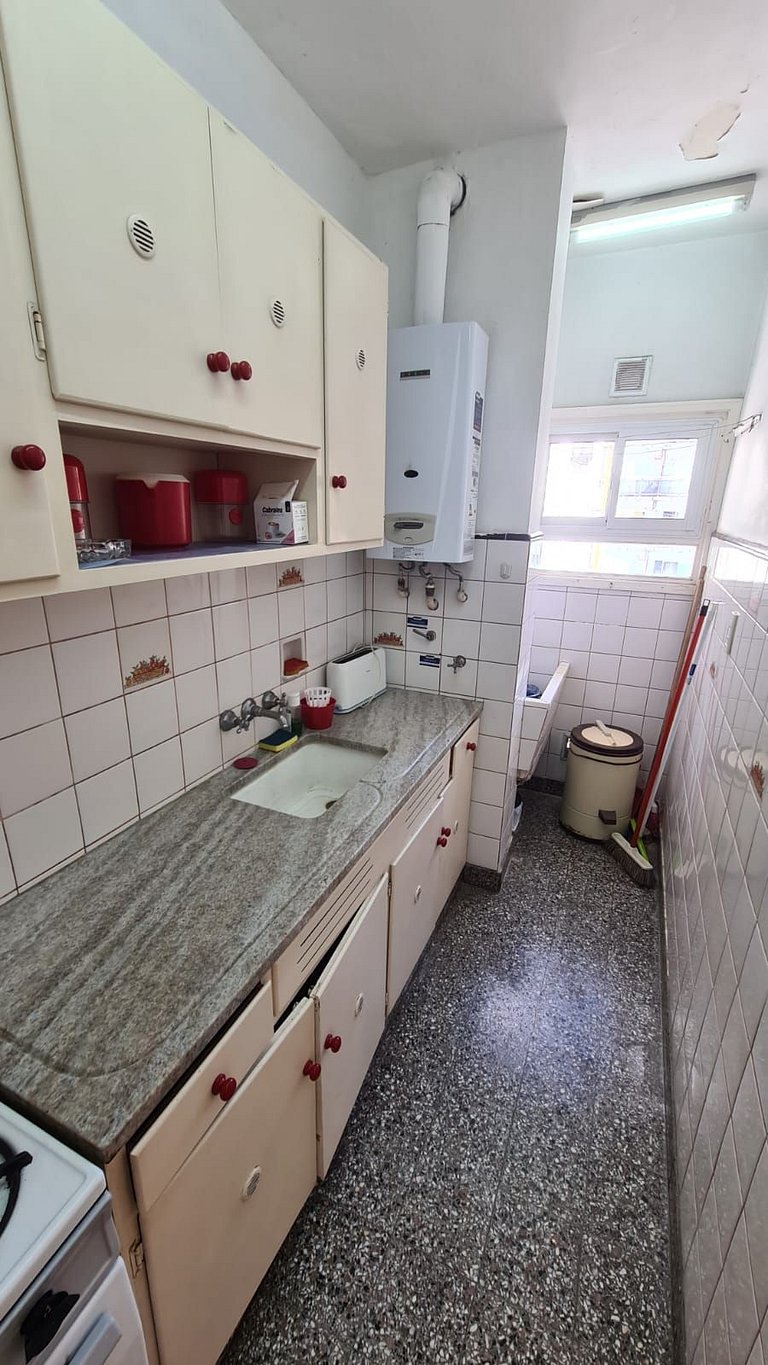 2 ambientes contra frente