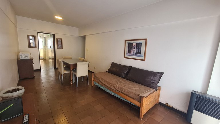 3 Ambientes con balcon a la calle