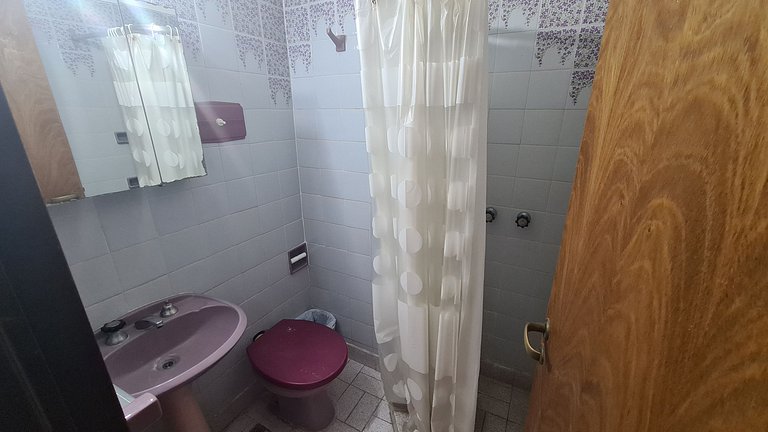 3 Ambientes con balcon a la calle