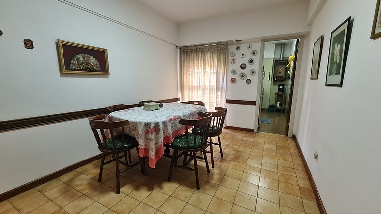 2 ambientes al contrafrente con ventanal