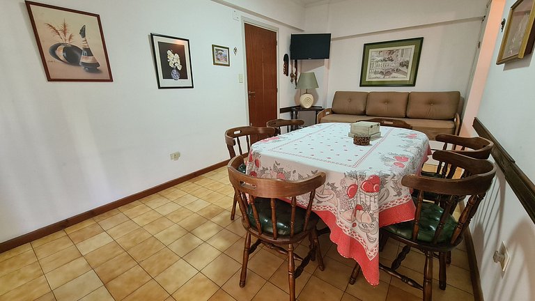 2 ambientes al contrafrente con ventanal