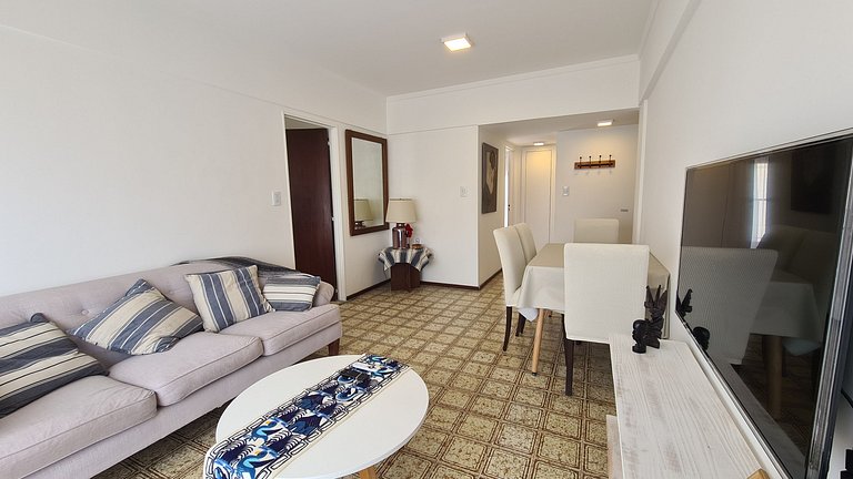 Departamento dos ambientes reciclado con balcon