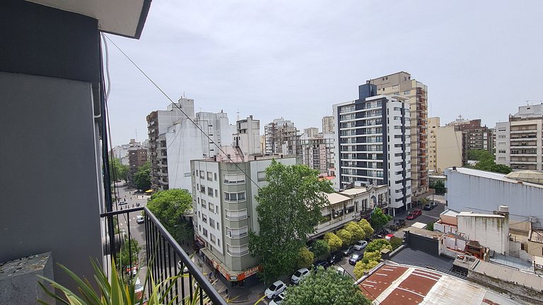 Departamento dos ambientes reciclado con balcon