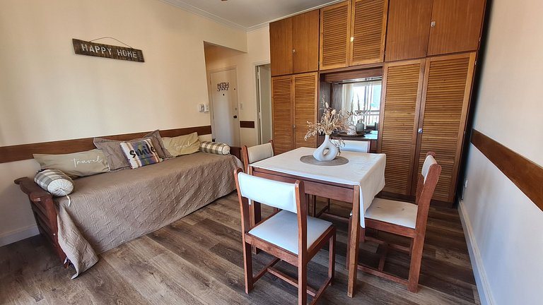 Departamento 2 ambientes con vista parcial al mar