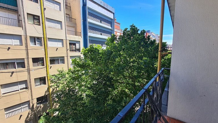 Departamento dos ambientes con balcon