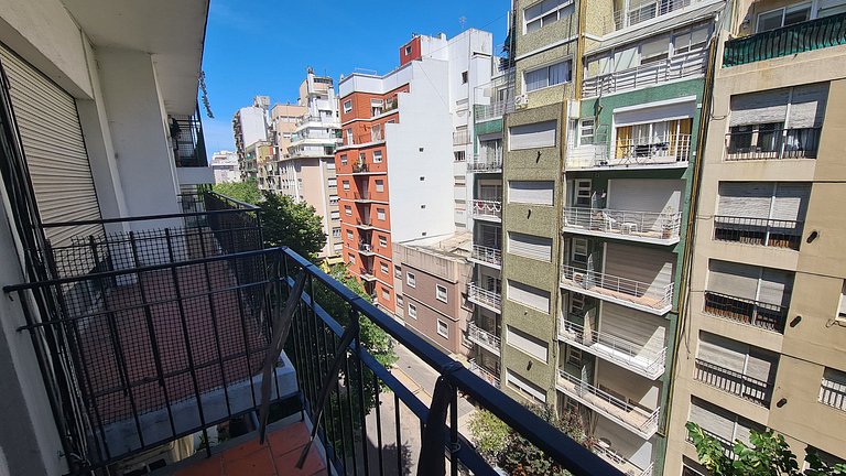 Departamento dos ambientes con balcon