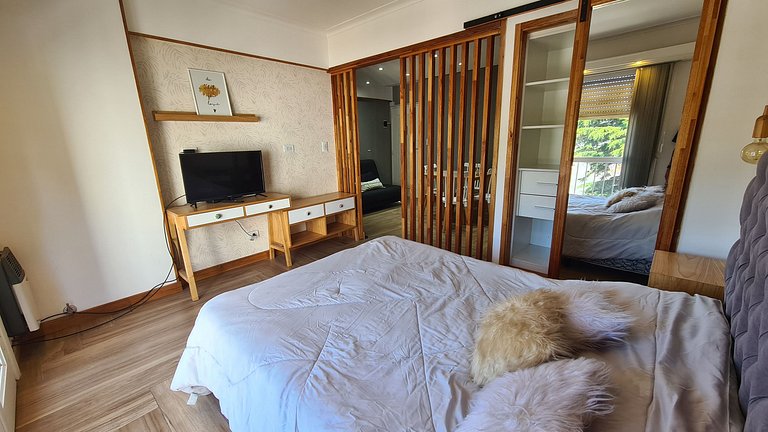 Departamento monoambiente con balcon a la calle