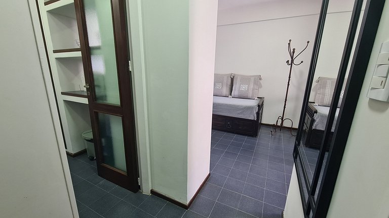 Departamento monoambiente al lateral