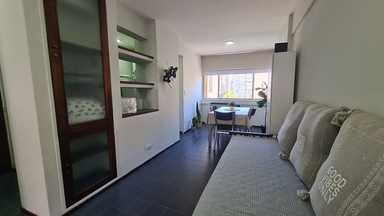 Departamento monoambiente al lateral