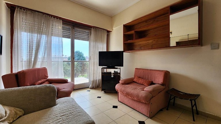 Departamento tres ambientes al frente