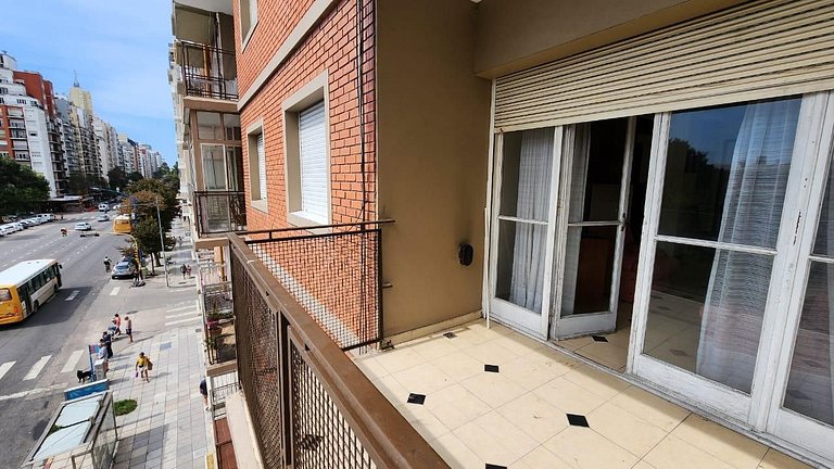 Departamento tres ambientes al frente