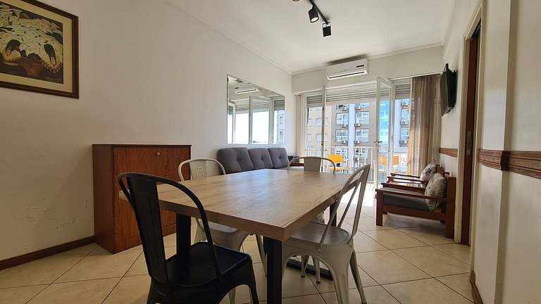 2 ambientes con vista a Plaza Colón y el mar