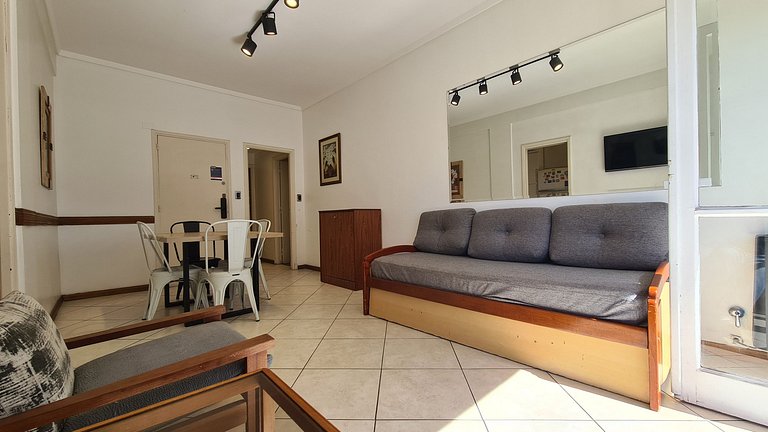 2 ambientes con vista a Plaza Colón y el mar