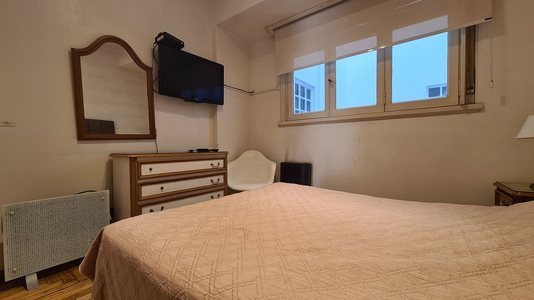 2 ambientes con vista a Plaza Colón y el mar