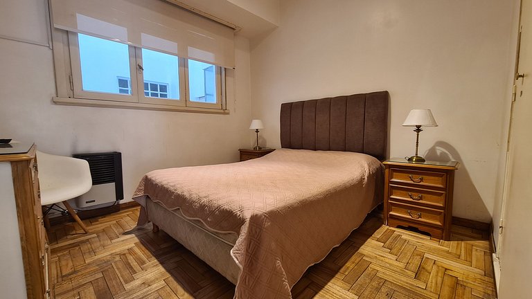 2 ambientes con vista a Plaza Colón y el mar