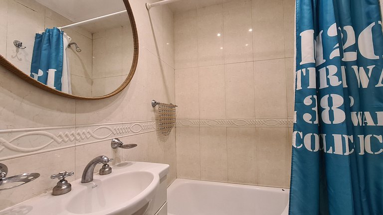 2 ambientes con vista a Plaza Colón y el mar